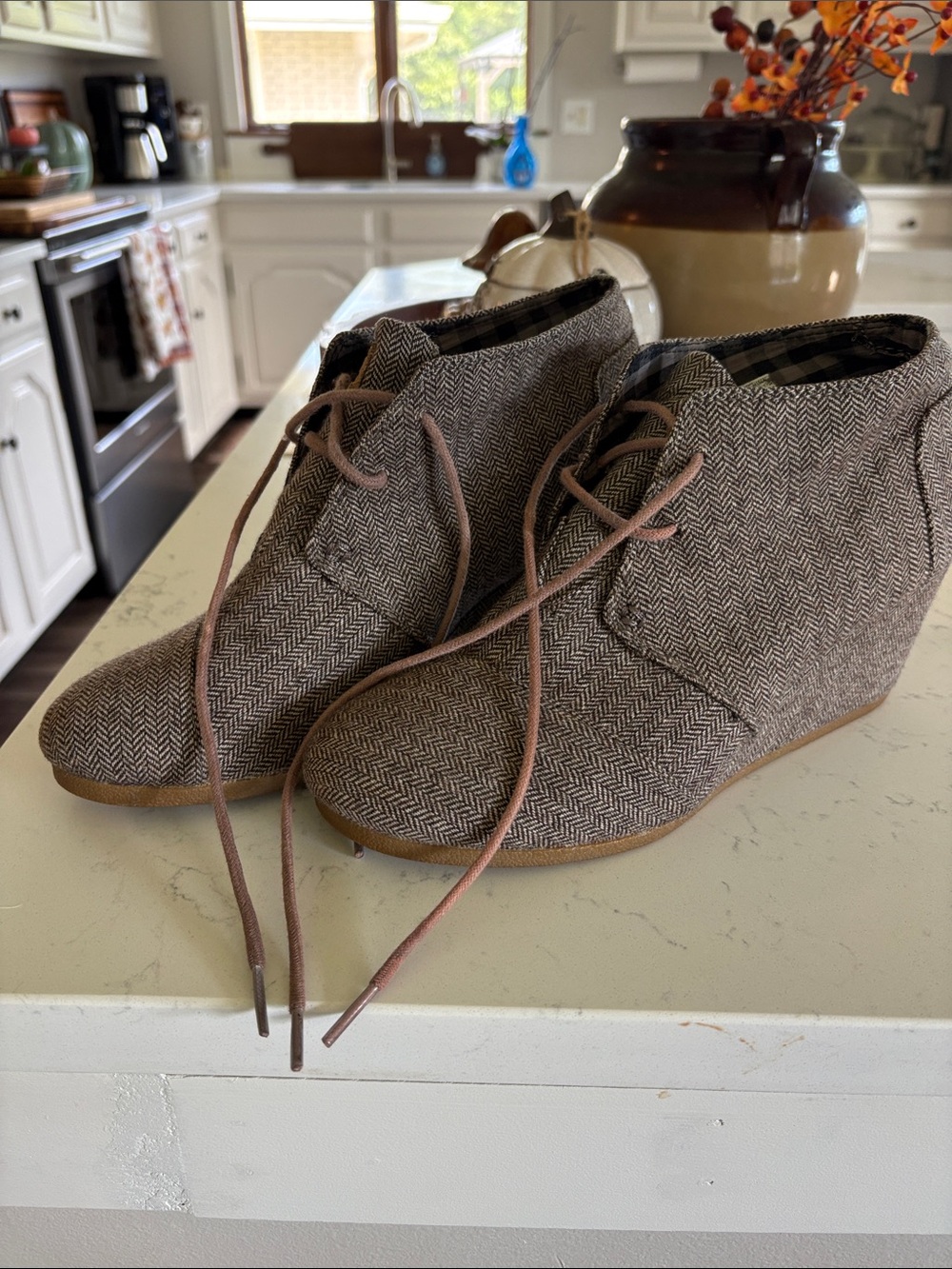 Toms Brown Herringbone Lace-Up Wedge Boots